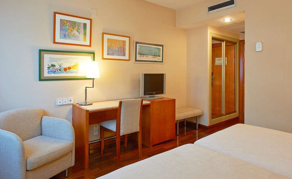 Hotel Nh Sport Saragossa Zimmer foto