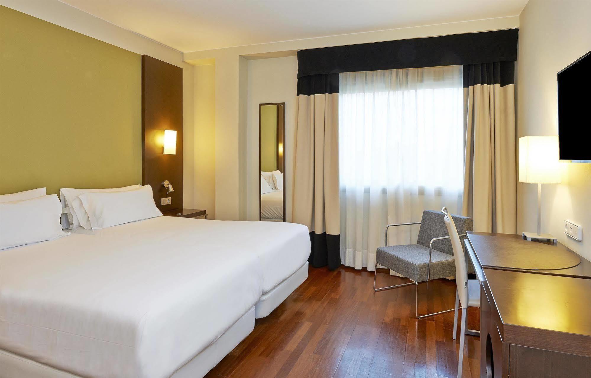 Hotel Nh Sport Saragossa Exterior foto